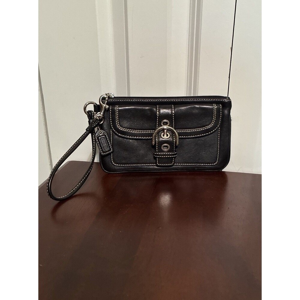 Coach Black Soho Wristlet Zip/Snap, Buckle Accent, Silver, Pockets Vintage Y2K